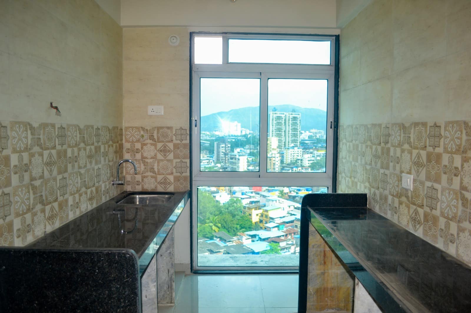 2 Bhk 1.72 Cr All Incl. Flat For Sale in Infinity Tower Kopar Khairane (10)