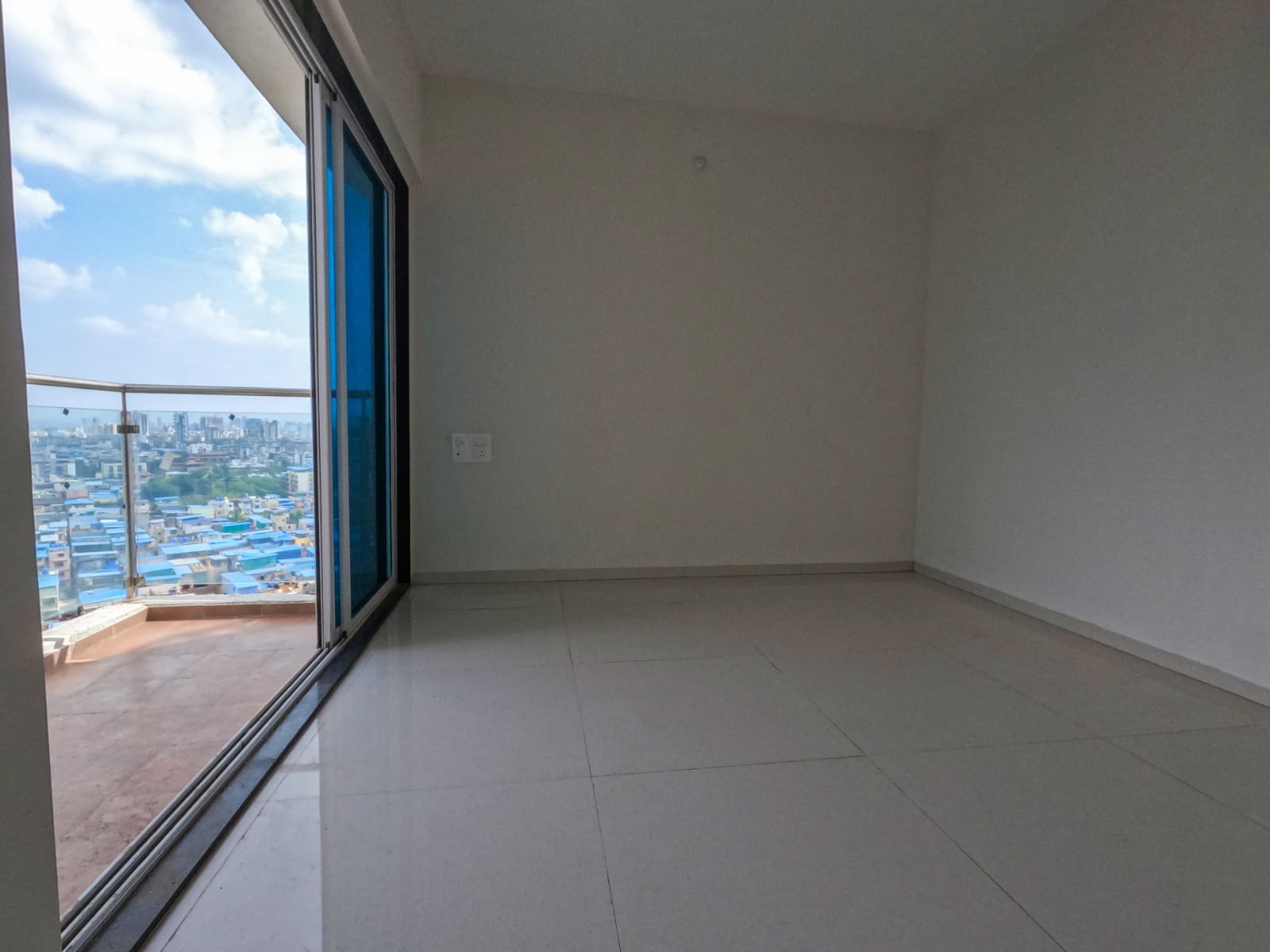 2 Bhk 1.72 Cr All Incl. Flat For Sale in Infinity Tower Kopar Khairane (6)